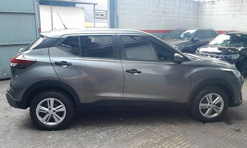 Nissan Kicks Active ...