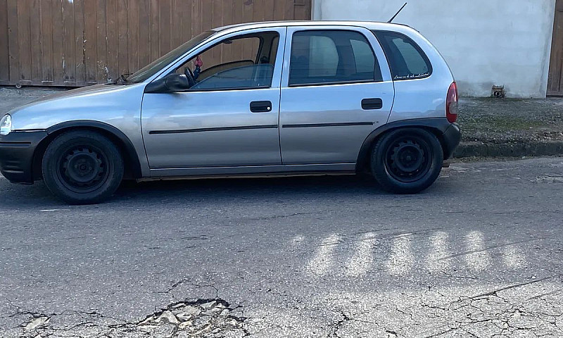 Chevrolet Corsa Supe...