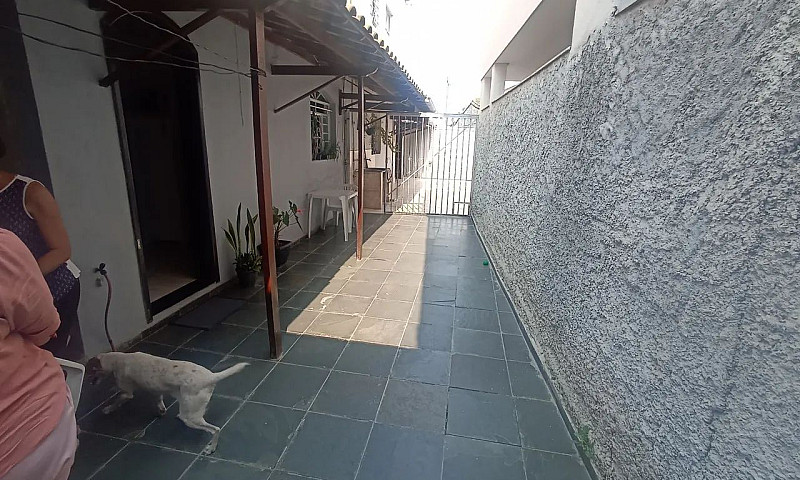 Vende-Se Casa Em Ven...