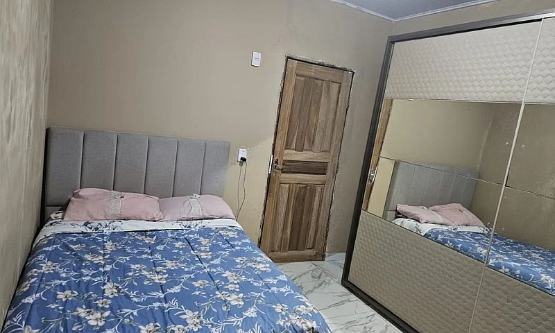 Vendo Essa Casa No B...