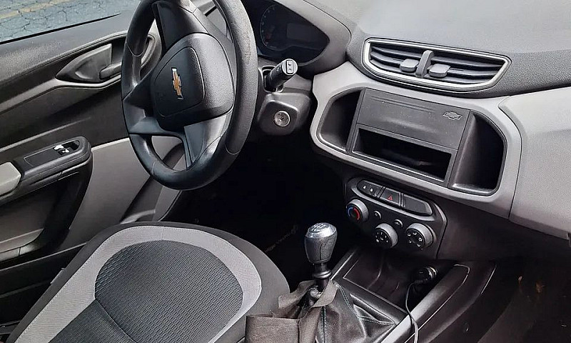 Chevrolet Onix Hatch...