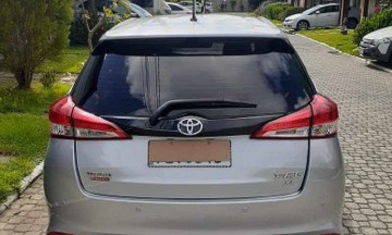 Toyota Yaris 2019...