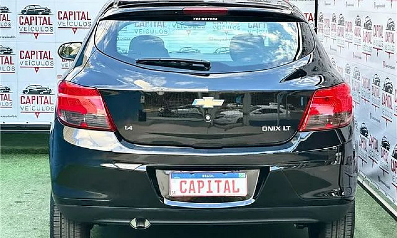 Chevrolet Onix 2015 ...