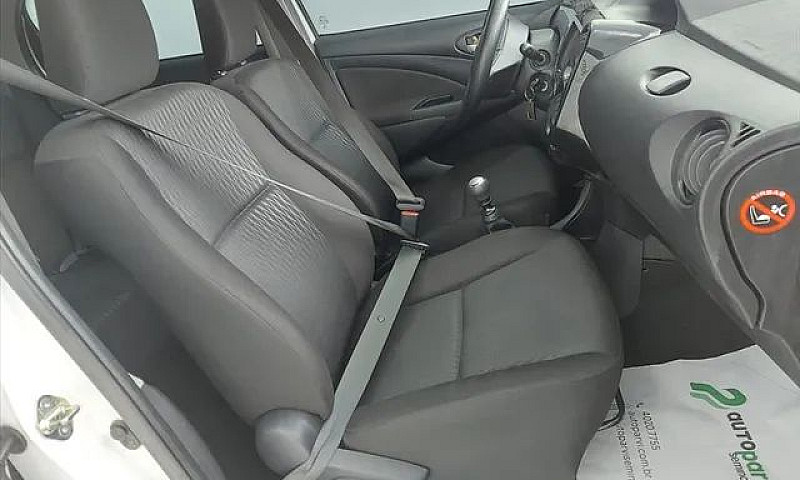 Toyota Etios 1.3 X 1...