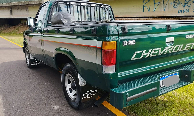 Chevrolet D-20 S / L...