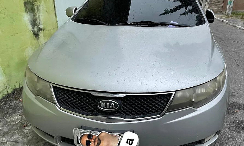 Kia Motors Cerato 1....