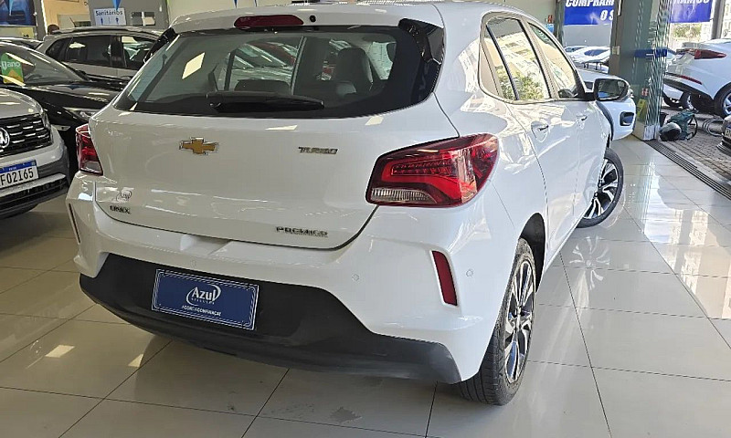 Chevrolet Onix Hatch...
