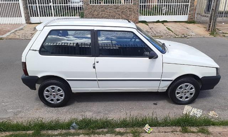 Fiat Uno Mille 2010...