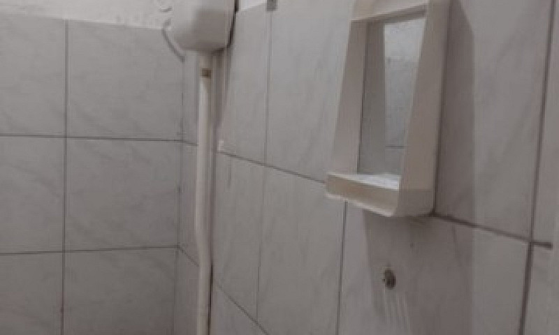 Alugo Casa Com 2 Qua...