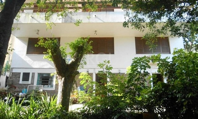 Casa Em Tristeza...