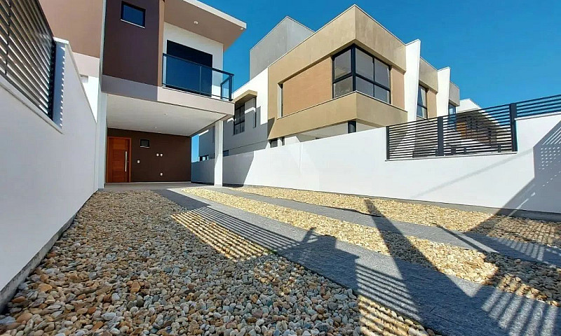 Casa Com 3 Quartos N...