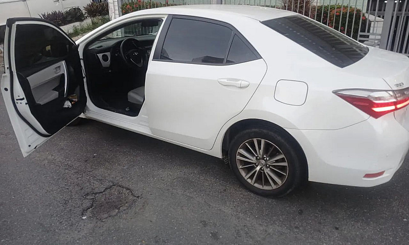 Toyota Corolla Gli 1...