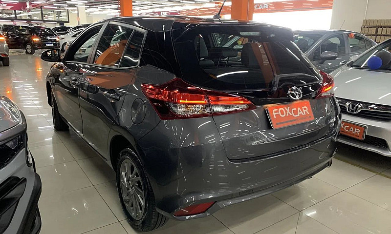 Toyota Yaris Xs  1.5...