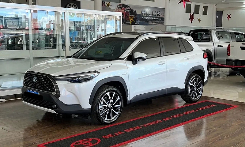 Toyota Corolla Cross...