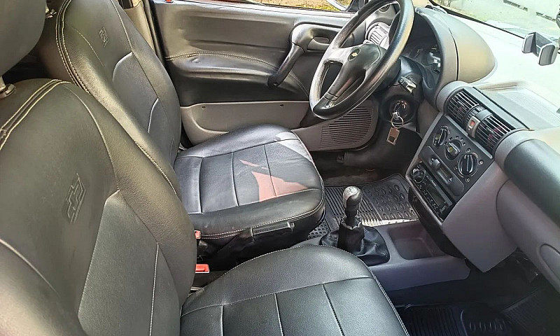 Chevrolet Classic Li...