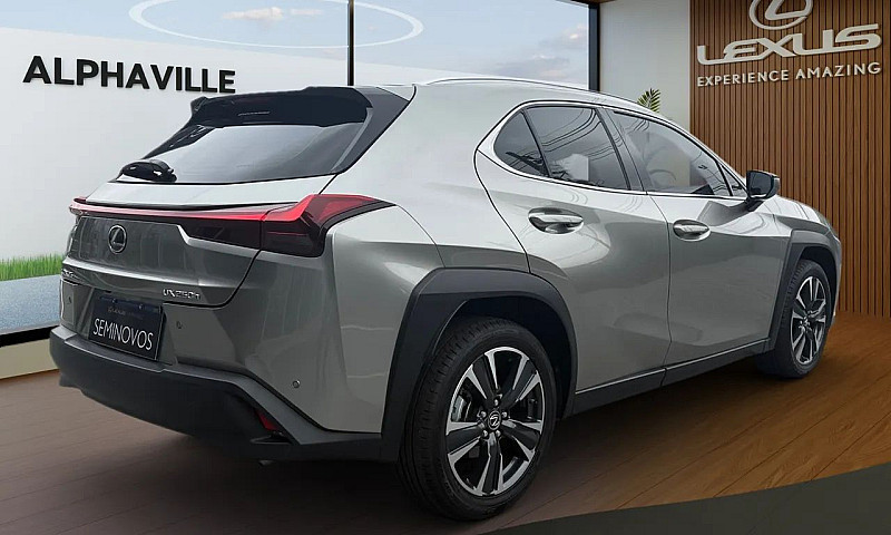 Lexus Ux-250H Dynami...