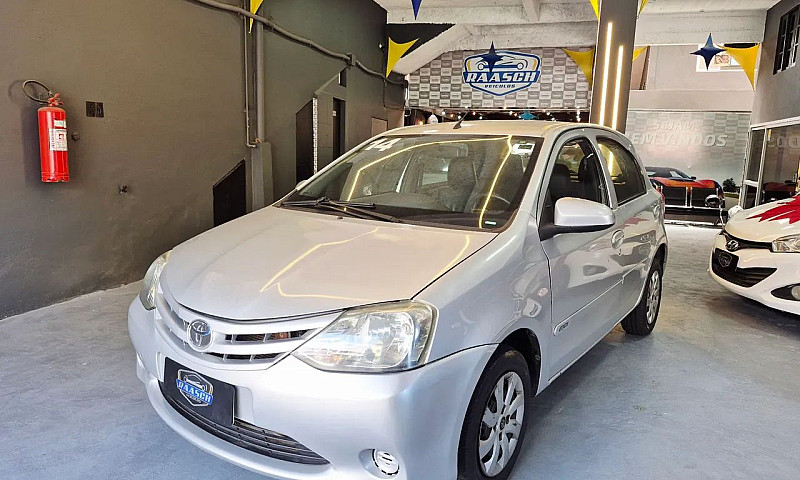 Etios X 1.3 Flex 16V...