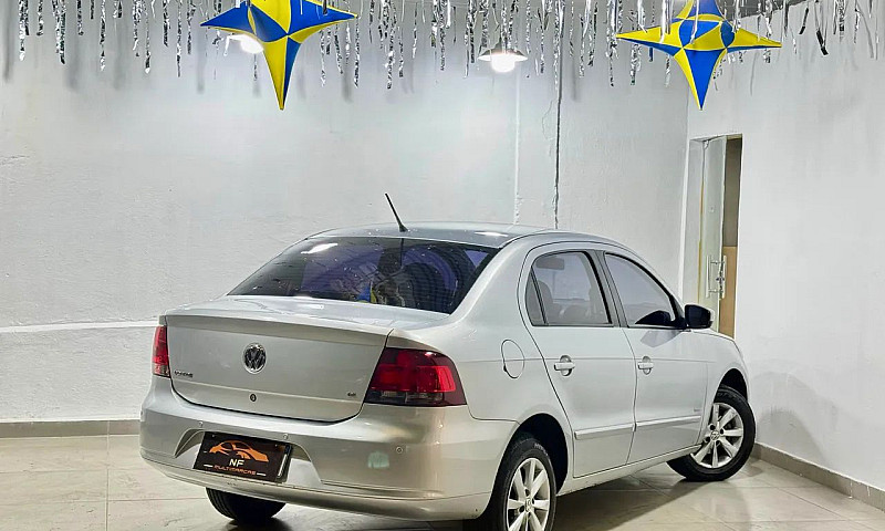 Volkswagen Voyage Tr...
