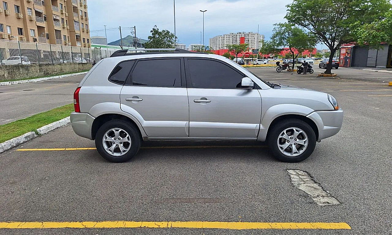 Hyundai Tucson 2.0 1...