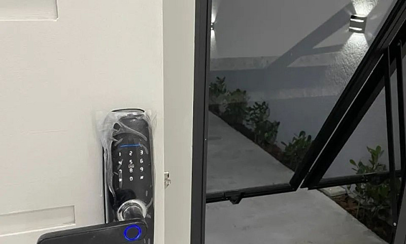 Casa Moderna Com 3 D...