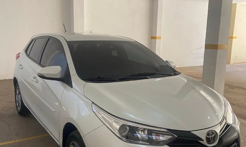 Toyota Yaris Xs 1.5 ...