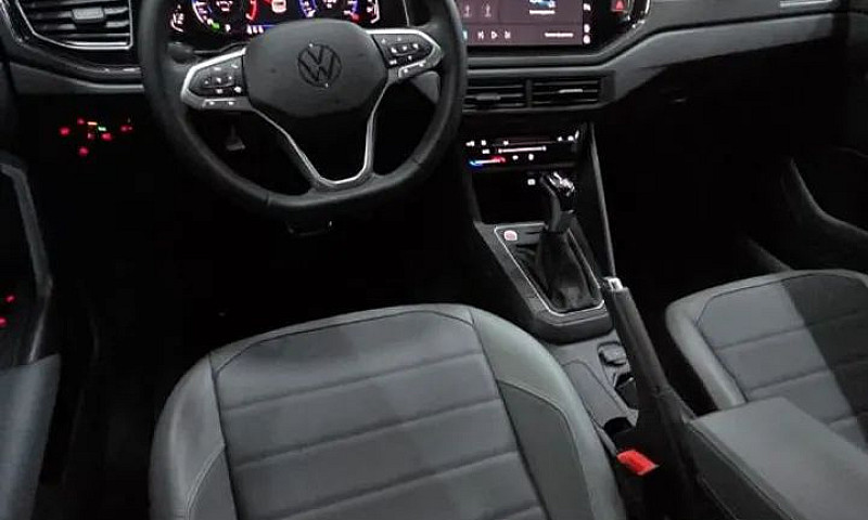 Volkswagen Nivus Hig...