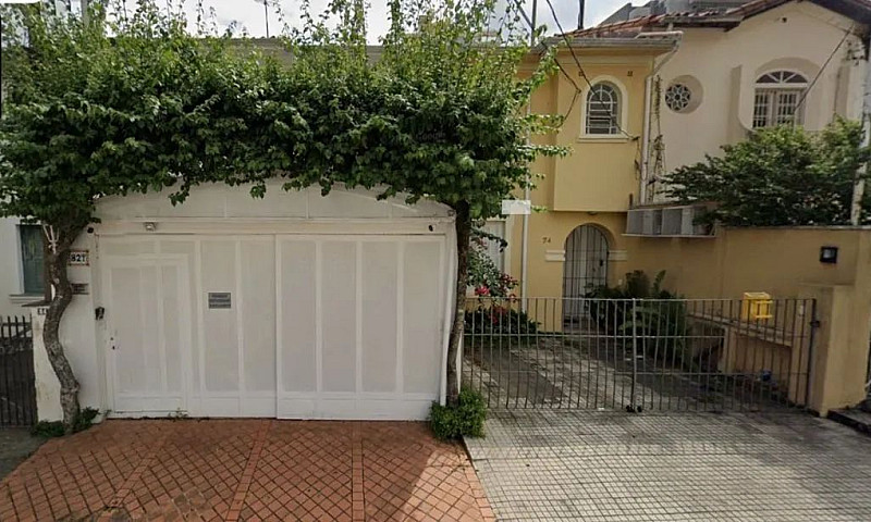 Casa Com 2 Dormitóri...
