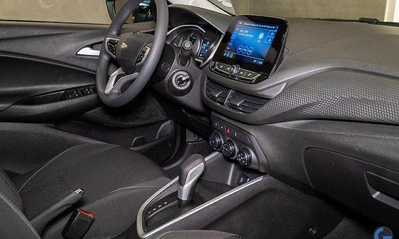Chevrolet Onix Plus ...