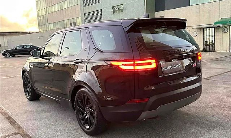 Land Rover Discovery...