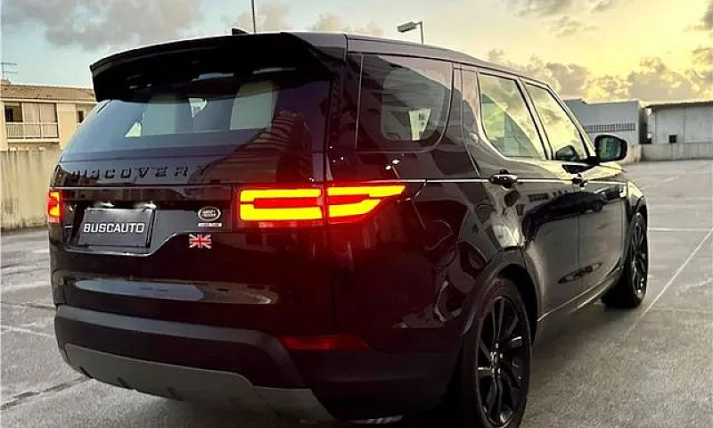 Land Rover Discovery...