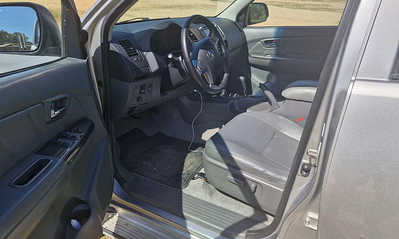 Toyota Hilux Cd Srv ...