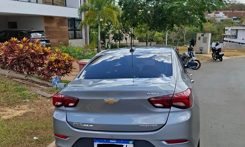 Chevrolet Onix Plus ...