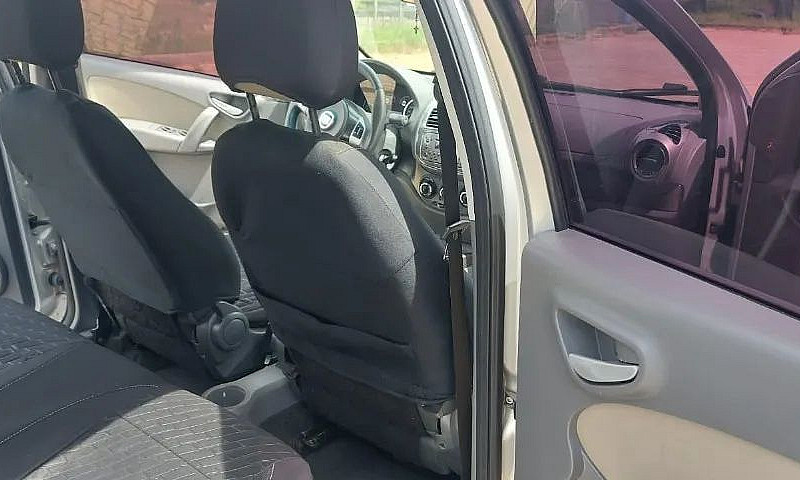 Fiat Grand Siena Ess...