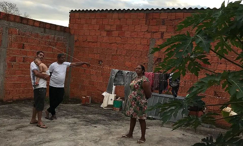 Vende-Se Casa Vitóri...