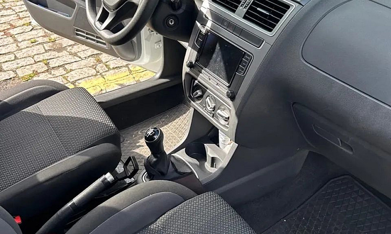Volkswagen Fox Conne...