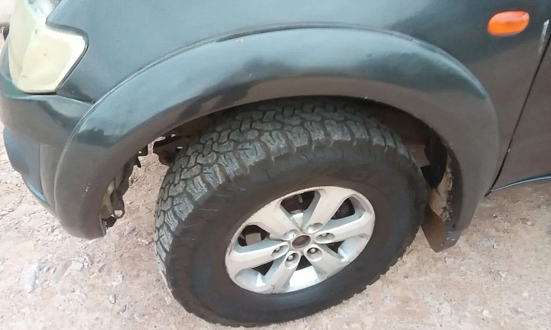 Mitsubishi L200 Trit...