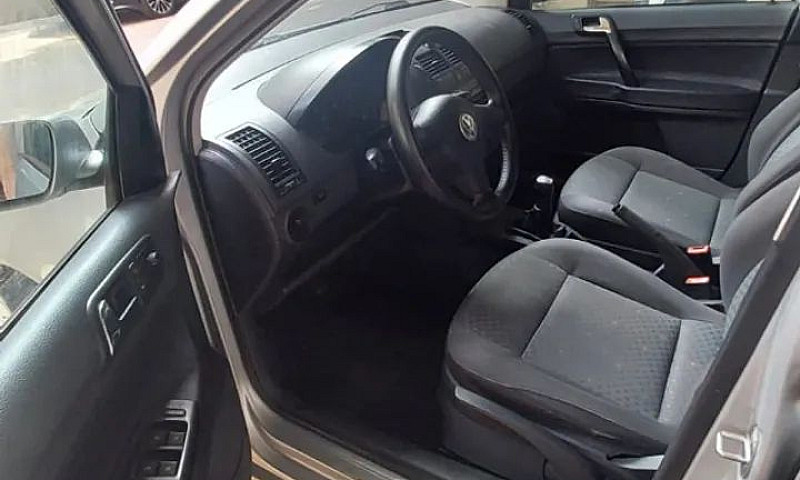 Volkswagen Polo Seda...