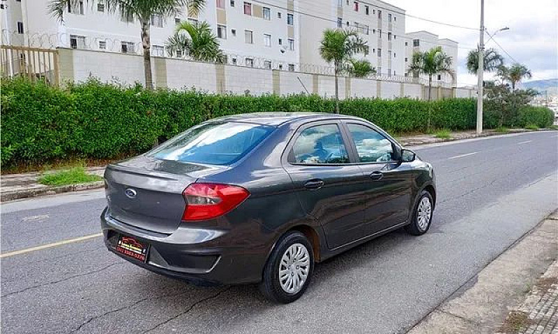 Ford Ka 1.0 Sedan Ót...