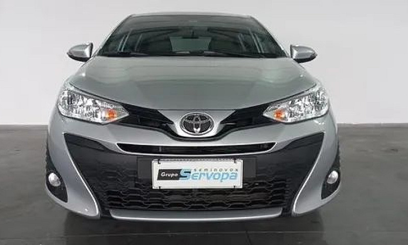 Toyota Yaris 1.3 16V...