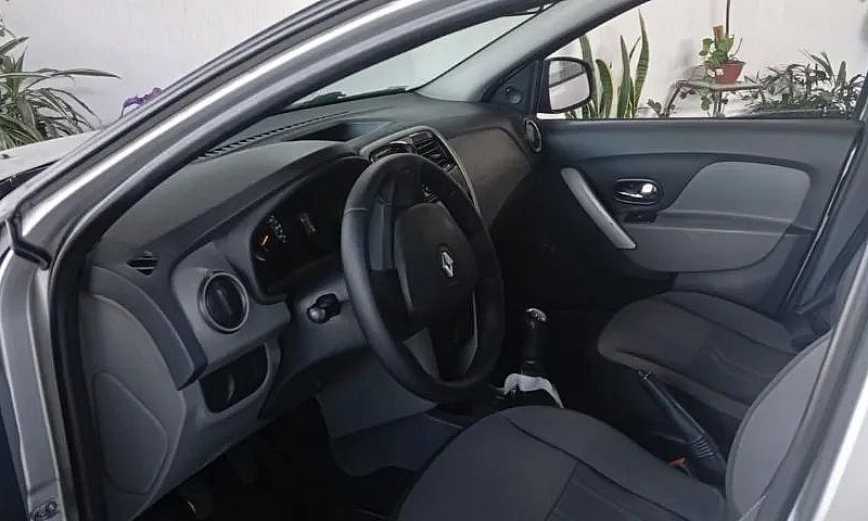 Renault Logan Expres...
