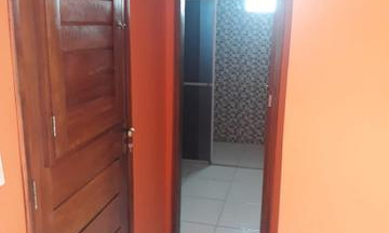 Vende-Se 2 Casas...