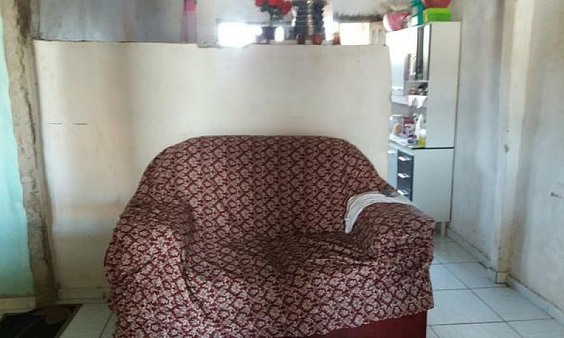 Vendo Casa Em Cidade...
