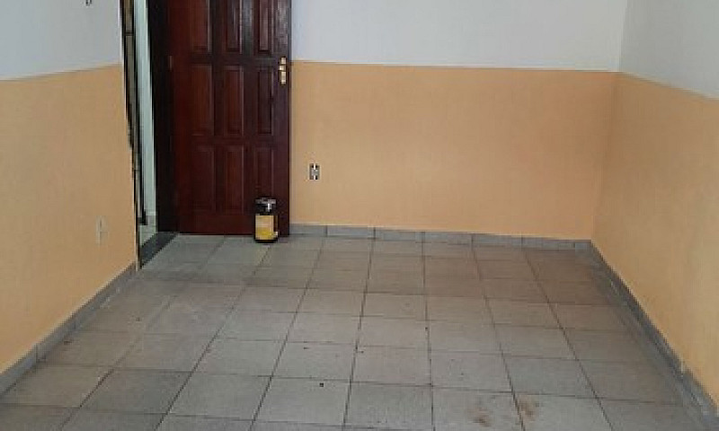 Apartamento 2/4 Gara...