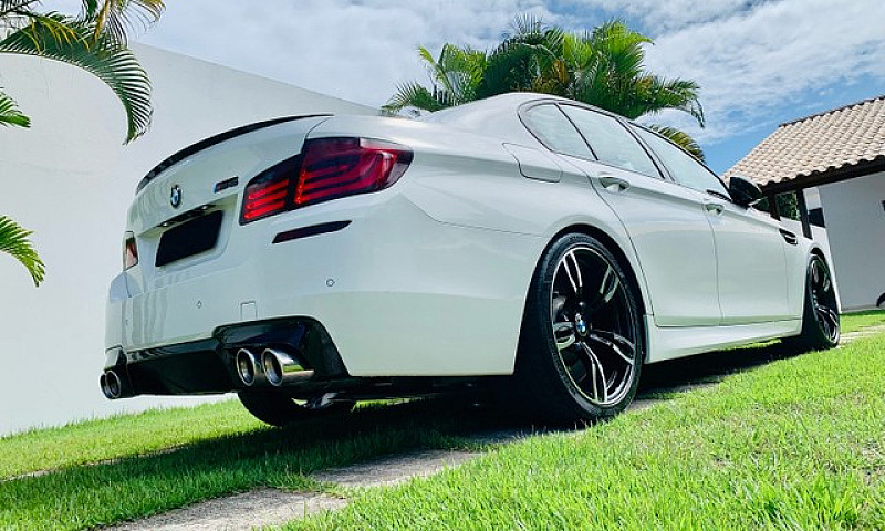 Bmw M5 V8 Bi Turbo S...