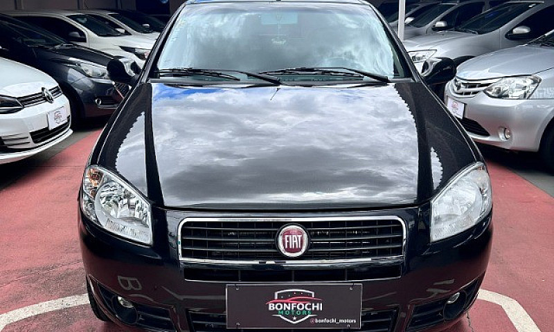 Siena Muito Novo 201...