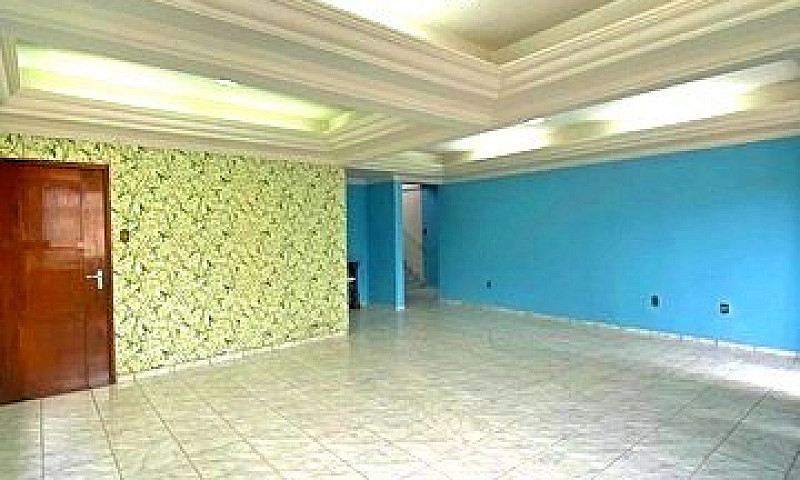 Casa 3 Quartos (1 Su...