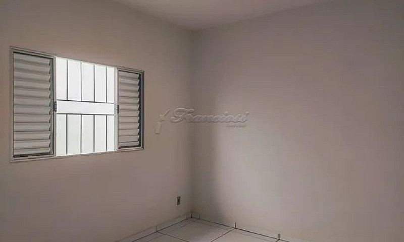 Casa Padrão Em Itape...