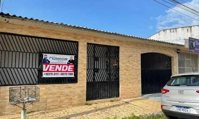 Vende-Se Ótima Casa ...