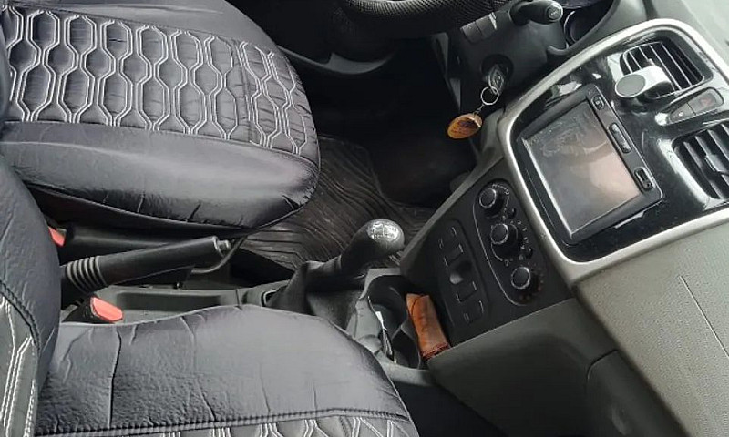 Renault Logan Expres...