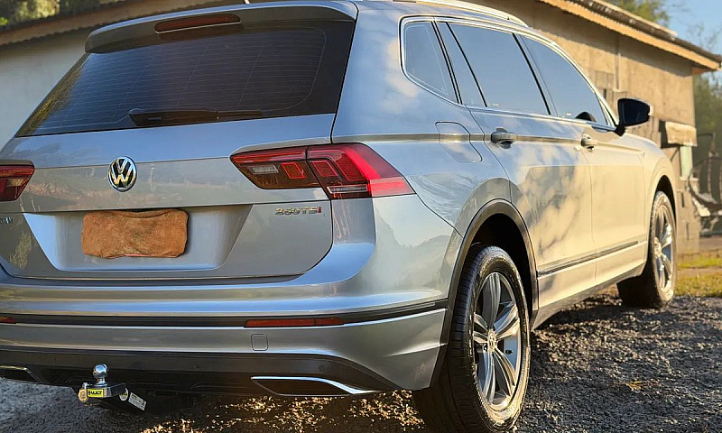 Volkswagen Tiguan Al...